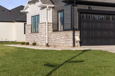 10045 White Jasmine Dr, Saint John, IN 46373 photo 8