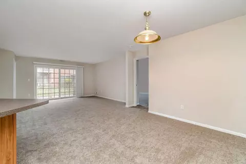 540 Cambridge Ct #1A, Munster, IN 46321 photo 6