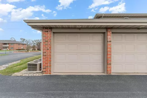 540 Cambridge Ct #1A, Munster, IN 46321 photo 25