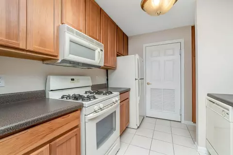 540 Cambridge Ct #1A, Munster, IN 46321 photo 8