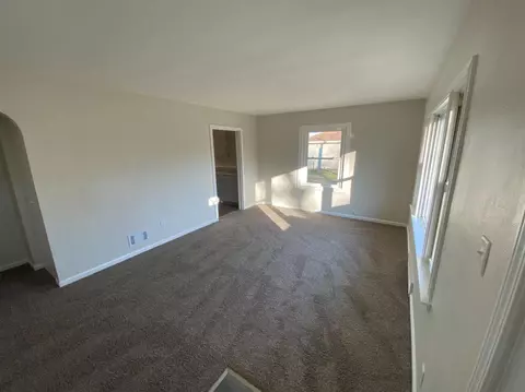 420 E Avenue H, Griffith, IN 46319 photo 12