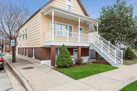 2001 Davidson Pl, Whiting, IN 46394 photo 2