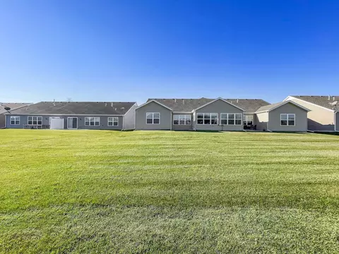 10177 E Kreitzburg St, Dyer, IN 46311 photo 15