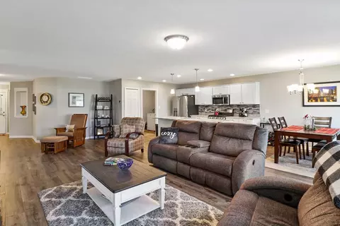 10177 E Kreitzburg St, Dyer, IN 46311 photo 5