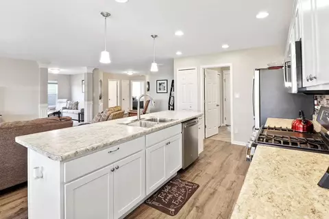10177 E Kreitzburg St, Dyer, IN 46311 photo 7