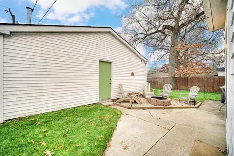 219 N Wiggs St, Griffith, IN 46319 photo 16