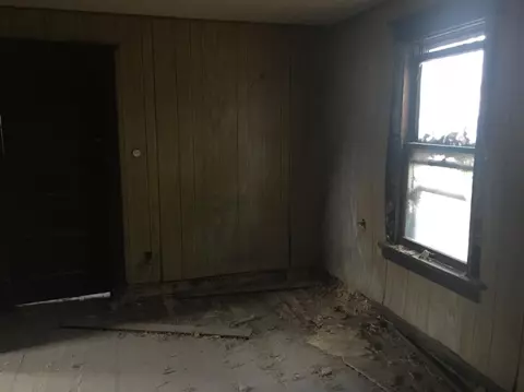 860 Stevenson St, Gary, IN 46406 photo 7