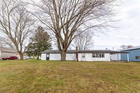309 E North St, Morocco, IN 47963 photo 6