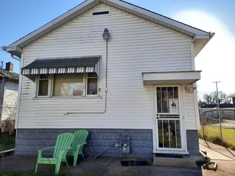 666 W 43rd Pl, Gary, IN 46408 photo 3