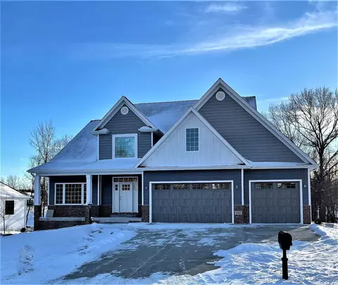 292 W Thistle Rd, Valparaiso, IN 46385 photo 2