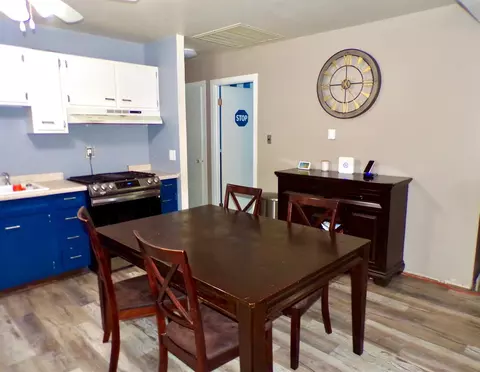1401 N Dwiggins St, Griffith, IN 46319 photo 4