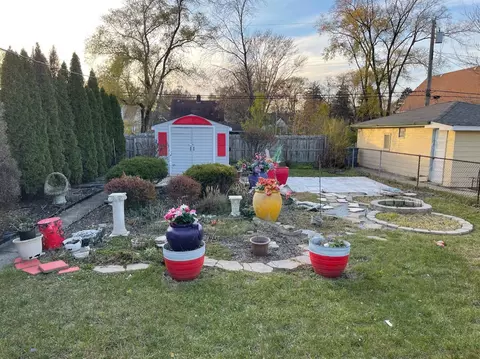 624 Hanley St, Gary, IN 46406 photo 6