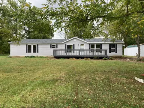 11095 E Nicole Dr, Culver, IN 46511 photo 2
