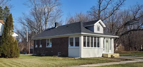 320 W 43rd Ave, Gary, IN 46408 photo 2