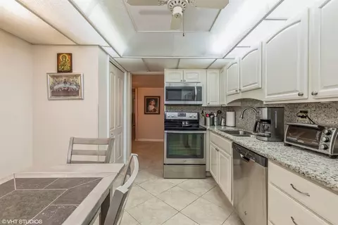 8750 Harrison Ave #304, Munster, IN 46321 photo 6
