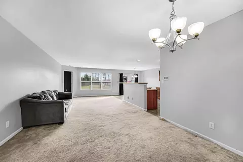 832 Flagstone Dr, Dyer, IN 46311 photo 3