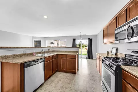 832 Flagstone Dr, Dyer, IN 46311 photo 7