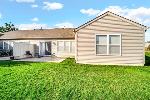 832 Flagstone Dr, Dyer, IN 46311 photo 17