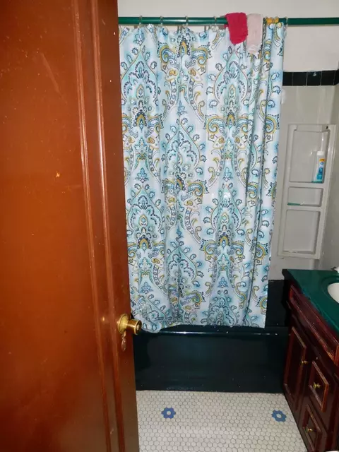 4208 Jackson St, Gary, IN 46408 photo 6