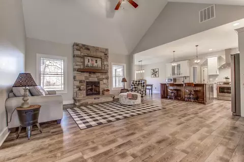 11168 Waters Edge Dr, Wheatfield, IN 46392 photo 4