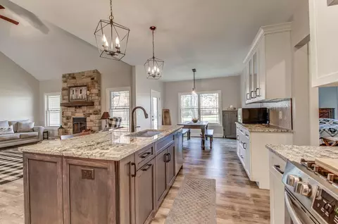 11168 Waters Edge Dr, Wheatfield, IN 46392 photo 5