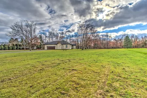 11168 Waters Edge Dr, Wheatfield, IN 46392 photo 3