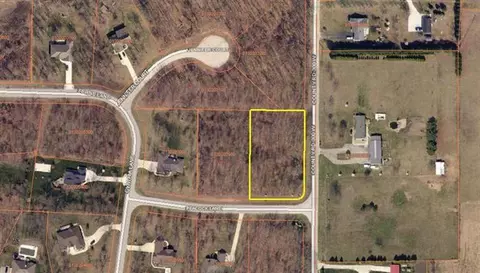 3022 Peacock Ln, Wheatfield, IN 46392 photo 4