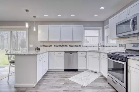 310 Sharon Dr, Wheatfield, IN 46392 photo 5
