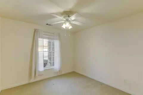 2649 Georgetowne Dr #B1, Highland, IN 46322 photo 13