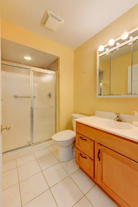 2649 Georgetowne Dr #B1, Highland, IN 46322 photo 12