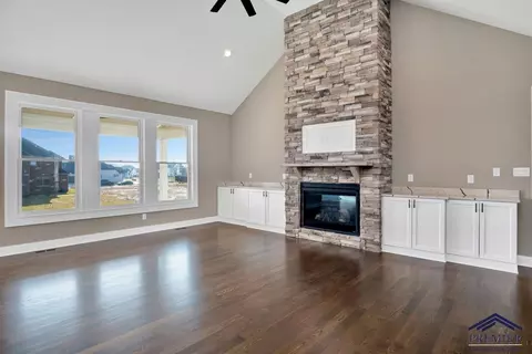 13333 Camas Dr, Saint John, IN 46373 photo 5