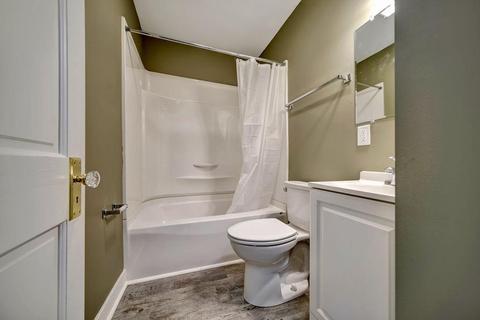 5919 Wallace Rd, Hammond, IN 46320 photo 5
