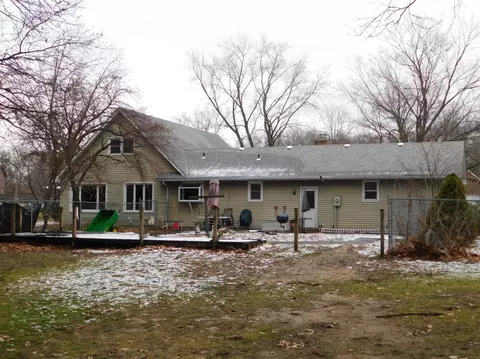 9794 E Rustic Dr, De Motte, IN 46310 photo 8