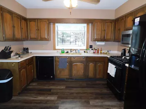 9794 E Rustic Dr, De Motte, IN 46310 photo 15