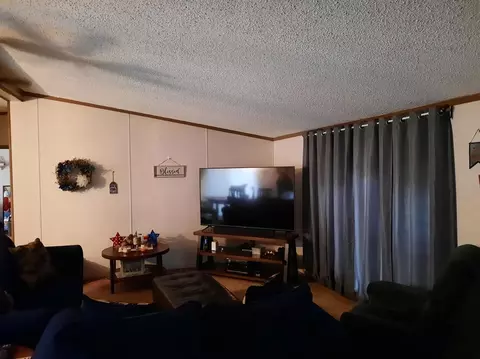 1325 E Coachlight Dr, La Porte, IN 46350 photo 4