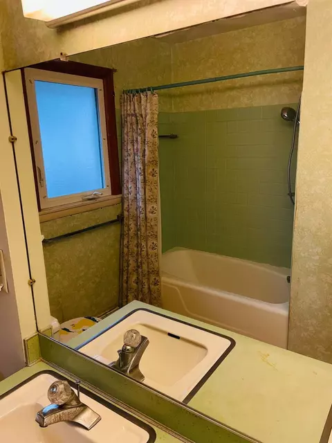 615 N Jay St, Griffith, IN 46319 photo 7