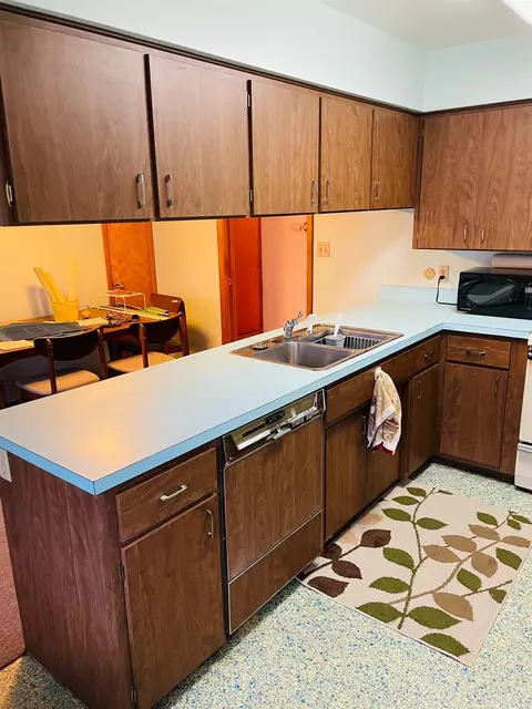 615 N Jay St, Griffith, IN 46319 photo 4