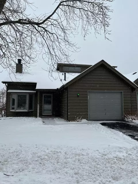 1966 Springvale Dr, Crown Point, IN 46307 photo 1
