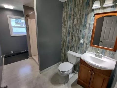 102 E Pearl St, Hamlet, IN 46532 photo 8