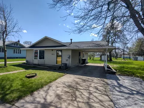 102 E Pearl St, Hamlet, IN 46532 photo 1