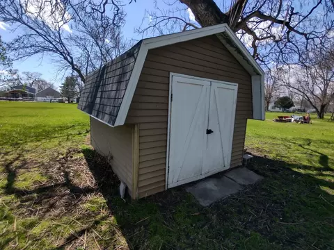 102 E Pearl St, Hamlet, IN 46532 photo 11