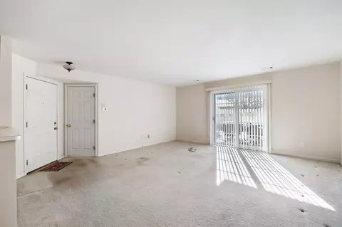 2720 Georgetowne Dr #D1, Highland, IN 46322 photo 7
