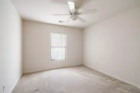 2720 Georgetowne Dr #D1, Highland, IN 46322 photo 13