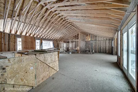181 E 940, Chesterton, IN 46304 photo 10