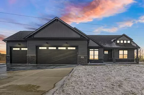 68 Canondale Dr, Chesterton, IN 46304 photo 1