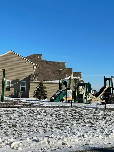11103 Vermont Cir, Crown Point, IN 46307 photo 33
