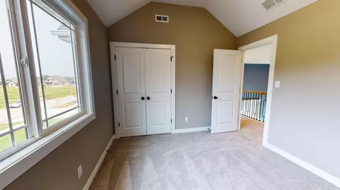 8787 Manor House Dr, Saint John, IN 46373 photo 12