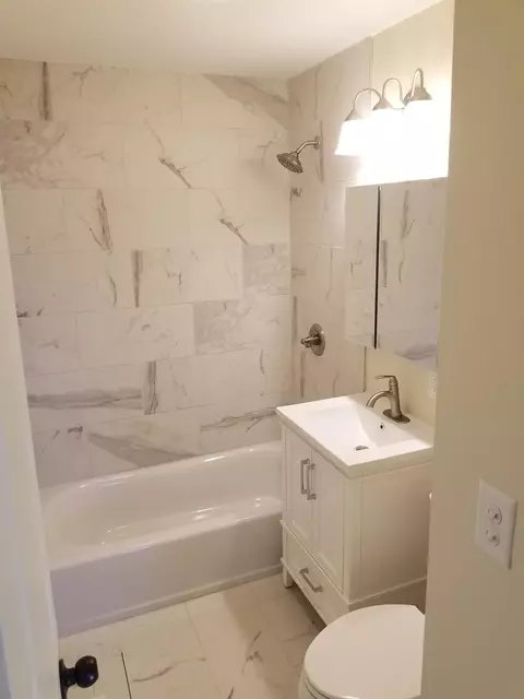 2001 Taft St, Gary, IN 46404 photo 9