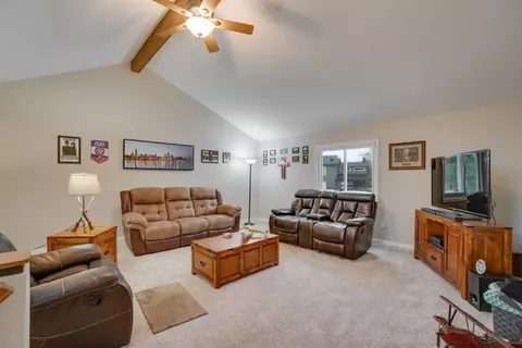 1817 Springvale Dr, Crown Point, IN 46307 photo 11