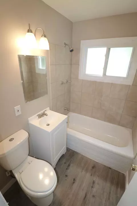 624 E 49th Ave, Gary, IN 46409 photo 3